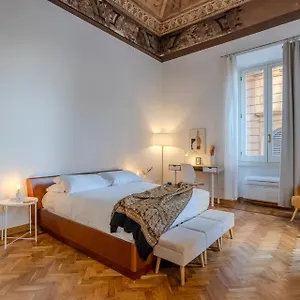 Storico In Zona Barberini Apartment