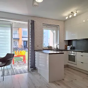  Apartament Mieszkanie 2 Pokojowe Z Ogrodkiem Miejsce Postojowe Na Zewnatrz Nr 126 Polska